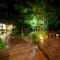 Dougies Backpackers Resort