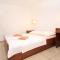 Apartments with parking spaces Zrnovska Banja, Korcula - 9226