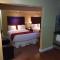 Bayside Inn & Waterfront Suites