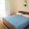 Apartments with parking space Novi Vinodolski - 2417