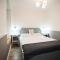 White Home Apartment