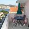 Apartments by the sea Businci (Ciovo) - 5256 Foto: Apartments by the sea Businci (Ciovo) - 5256