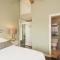 8 Dyer Hotel