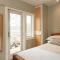 8 Dyer Hotel
