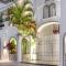 Valentina Suites by Las Flores Vacation Rentals