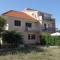 Triple Room Pasman 8223a