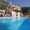 Villa Iris