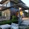 Hip Home at Hod