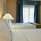 Holiday Inn Express Hotel & Suites San Antonio - Rivercenter Area by IHG