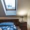 Spacious and Quiet Attic Flat in Centre - Prága