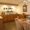 River Valley Inn & Suites - Osceola