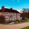 The Dorset Arms Pub & Cottage Rooms - Groombridge