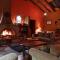 The Lazy Dog Inn a Mountain Lodge - Уарас