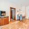 Apartamenty Sun & Snow Villa Cztery Pory Roku - basen sezonowy, sauna, blisko lasu, blisko plaży, plac zabaw