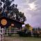 The Lazy Dog Inn a Mountain Lodge - Уарас