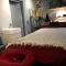 "Chambre dAutres", massages