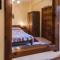 Elatos Rooms