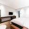 Golden River Hotel