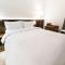 Golden River Hotel