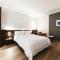 Golden River Hotel
