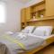 Lucky Luke Pool Apartments