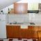 Lucky Luke Pool Apartments