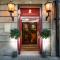 Royal Hotel