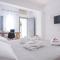 Foto: Blue Waves Suites & Apartments 109/117