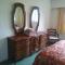 Rosedale Manor