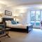 New Town Studio With Patio Sleeps 2 Foto: New Town Studio With Patio Sleeps 2