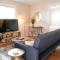Calm & Well-Equipped 2BR Chicago Apartment - Central Cozy Calm & Well-Equipped 2BR Chicago Apartment - Central Cozy