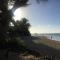 Brin d'ile Anse des Rochers vue mer à 50 m de la plage et piscine - 圣弗朗索瓦