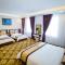Grand Hotel