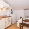 Apartments Lucija 2