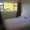 A Home from Home -2 Bed Flat & Free Driveway Parking