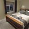4 Bed Farnborough Air Accommodation