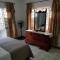 Jus4U-1 The Home Away From Home Villa