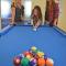 Beachcomber Lodge & Backpacker