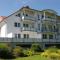 Villa Vilmblick - Wohnung 05 mit Terrasse und Boddenblick