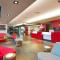 Novotel Montreal Center