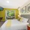 Azura Beach House B&B