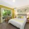 Azura Beach House B&B