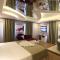 Life Corner Hotel