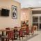 Comfort Suites - University