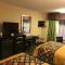 Bay Hill Inns & Suites - Neepawa