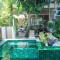 Benjamas Place Hotel