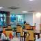Hotel Titanium Plaza