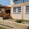 Hillcrest Self-Catering Holiday Apartment - Jeffreys Bay