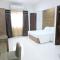 Clyford Suites