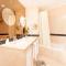 Apartamentos Guadalpin Boutique